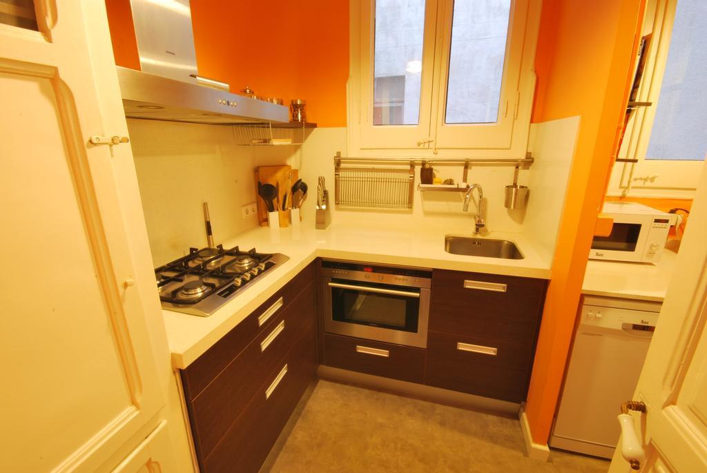Gaudi Sdb Apartment Барселона Екстериор снимка